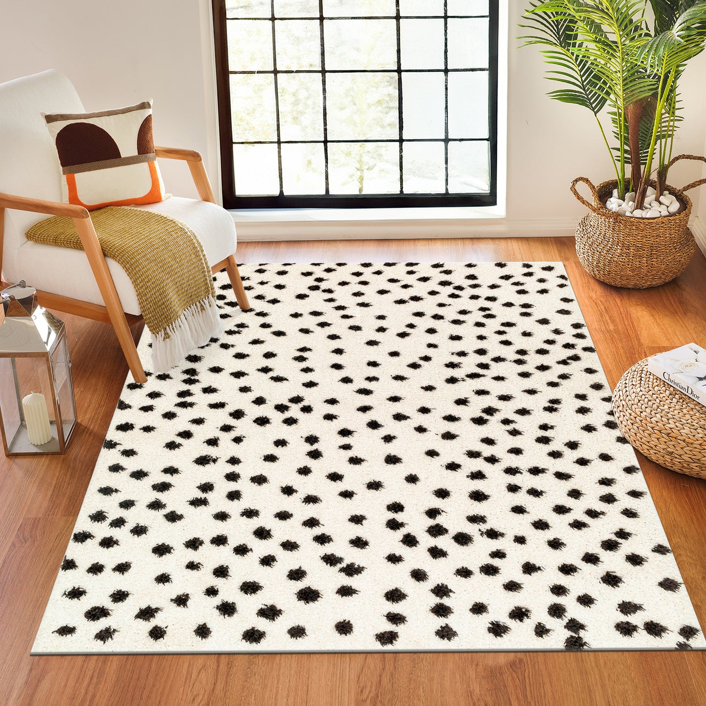 NYISHA Shaggy Polka Dot Rug I Living Room, Bedroom I Modern Boho Rug, Soft Fluffy Rug, Plush Pile, Large Thick Rug I Beige, Black