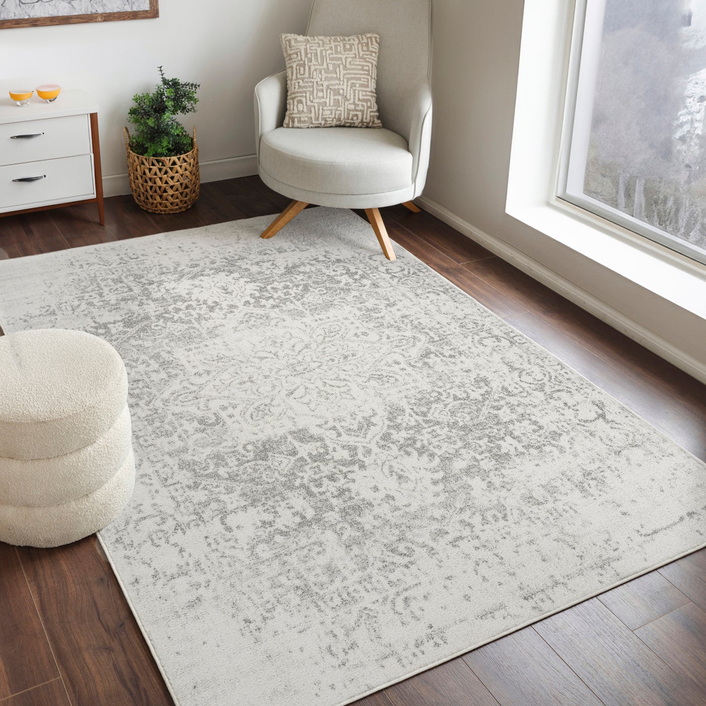 AMELIA Vintage Rug I Living Room, Bedroom, Hallway I Traditional Oriental Boho Rug, Soft Area Rug, Short Pile, Easy Care I Ivory, Grey