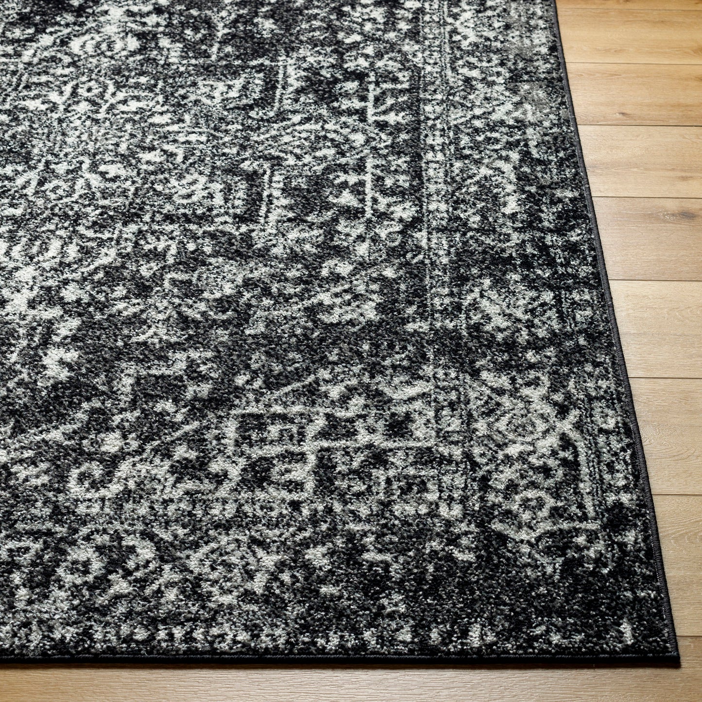 AMELIA Vintage Rug I Living Room, Bedroom, Dining I Traditional Oriental Boho Rug, Soft Area Rug, Short Pile, Easy Care I Black, Ivory