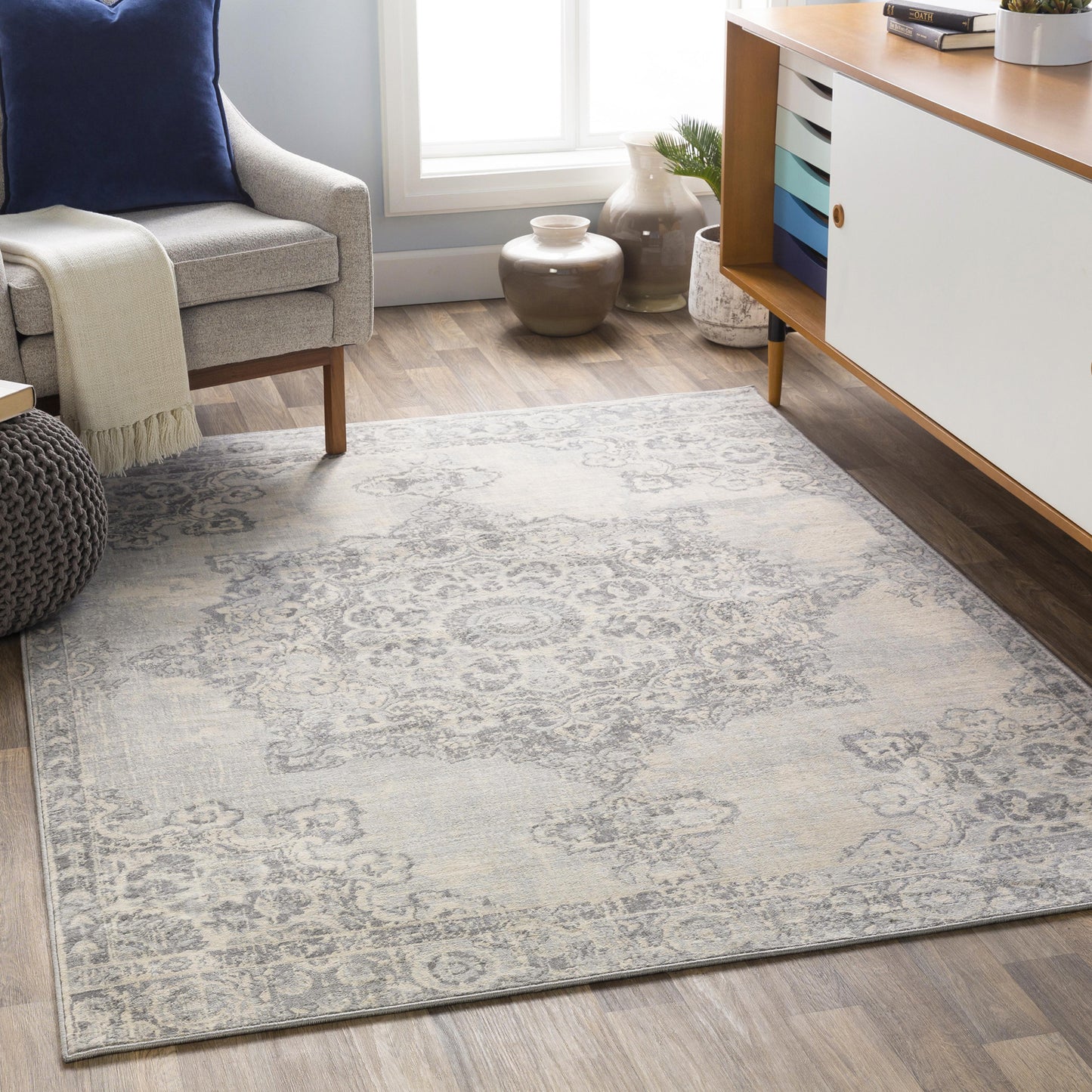 STAVEREN Vintage Rug I Living Room, Bedroom, Hallway I Traditional Oriental Boho Rug, Soft Area Rug, Short Pile, Easy Care I Grey, Ivory