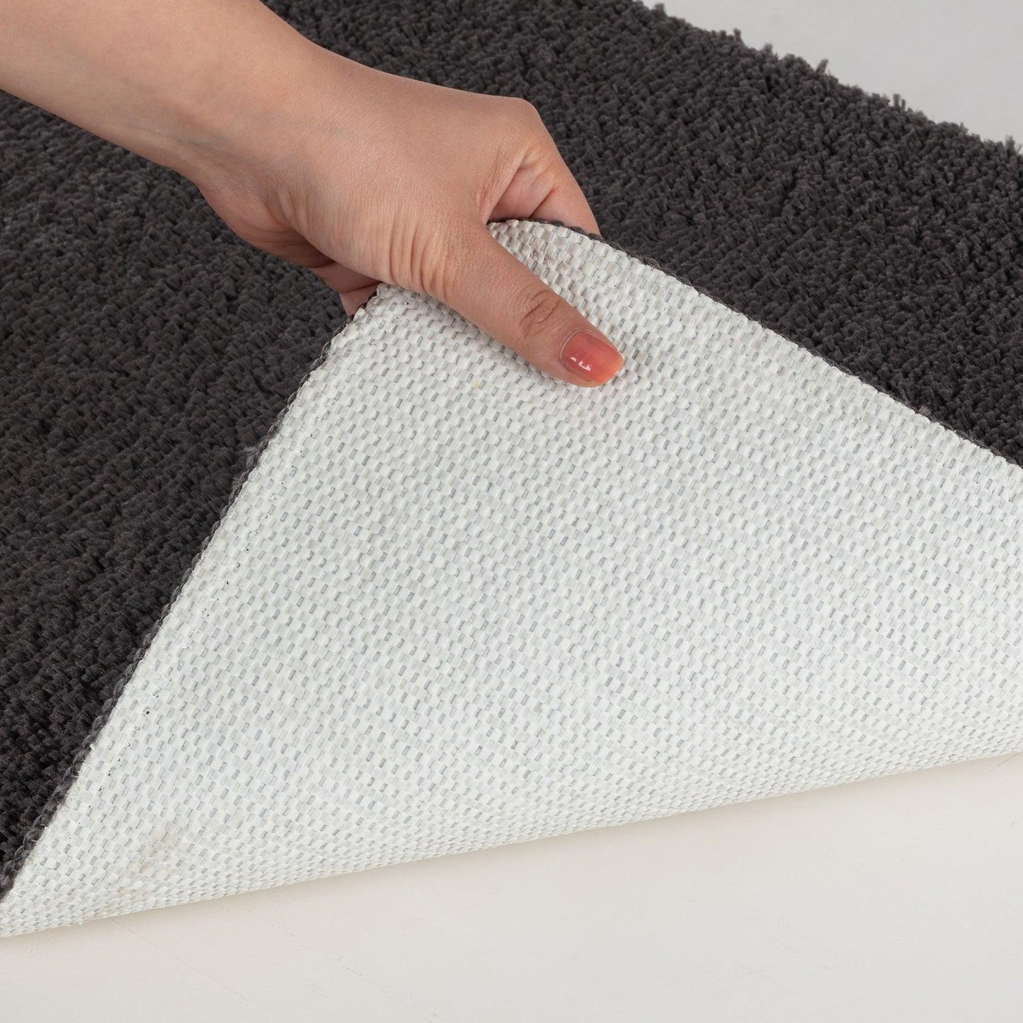 MEGGIN Bathroom Rug I Machine Washable Bath Mat, Non Slip Shower Mat, Absorbent Wet Room, Bath Rug, High Pile, Easy Care I Grey